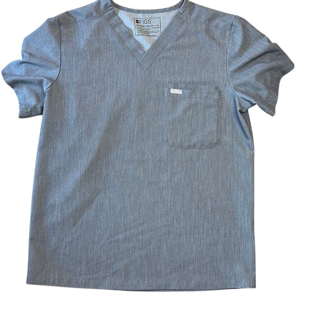 FIGS Leon Three-Pocket Scrub Top GRAPHITE